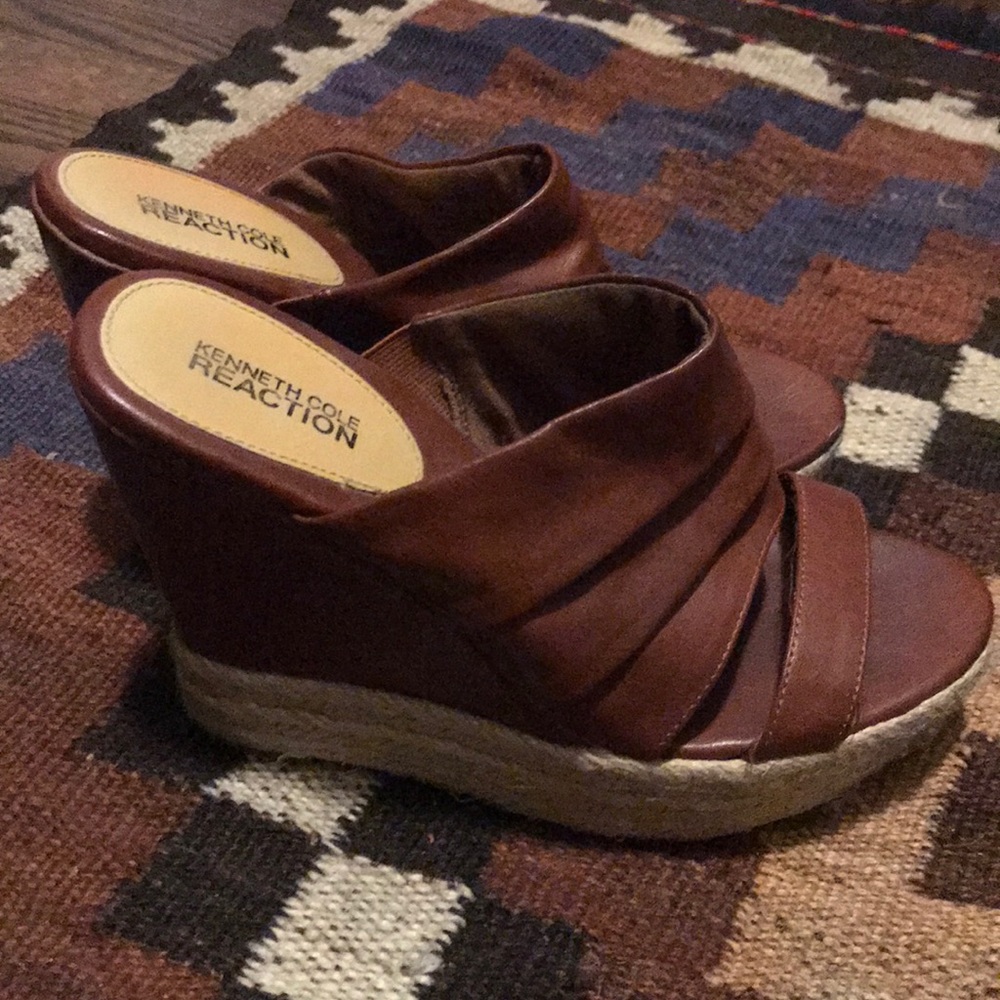 Slip on brown sandals